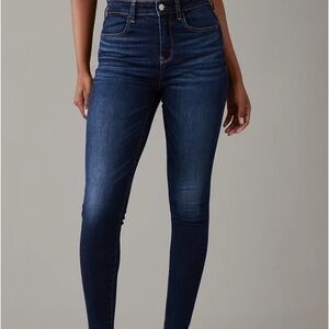 American Eagle: Size 2 Dark Wash Skinny Jeans
